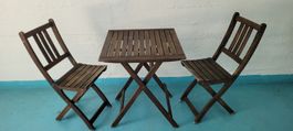 Gartentisch und Stühle Holz braun Klappbar 2er Set
