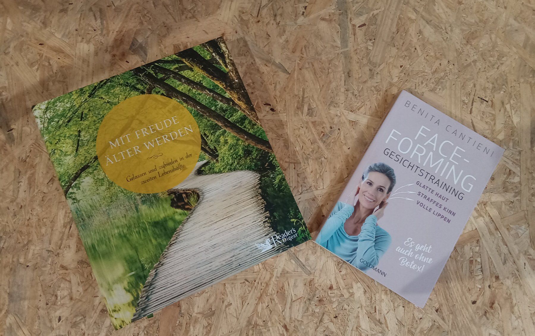 Libri: 2 Bücher: Face-Forming + Mit Freude älter werden – Usato da Mollis venduto da 5903philipp