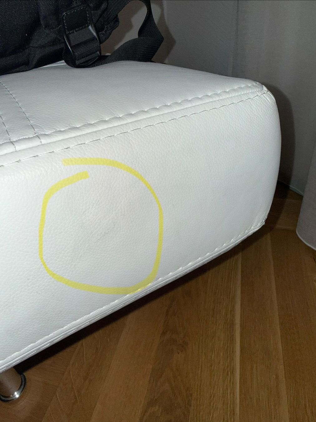 Sofas: Weisses Ledersofa mit Schlaffunktion – Gebraucht aus Dübendorf von sunshinezurich 9