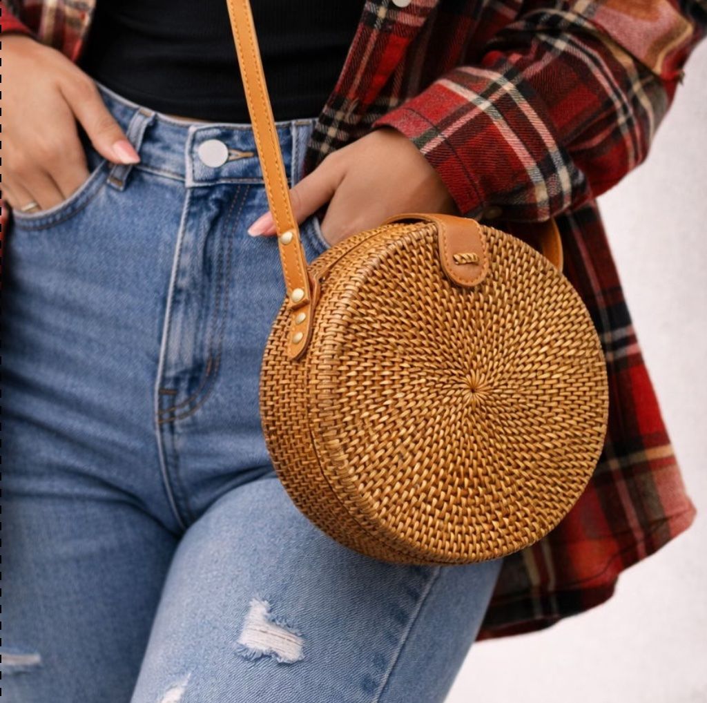 Borse da donna: exotische Runde Handtasche aus Bali – Usato da Ostermundigen venduto da Vangiolillo