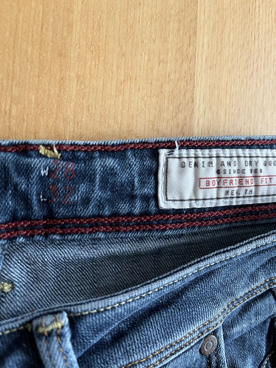Jeans: Damen Jeans – Gebraucht aus Kirchberg SG von MB409_4x4 2