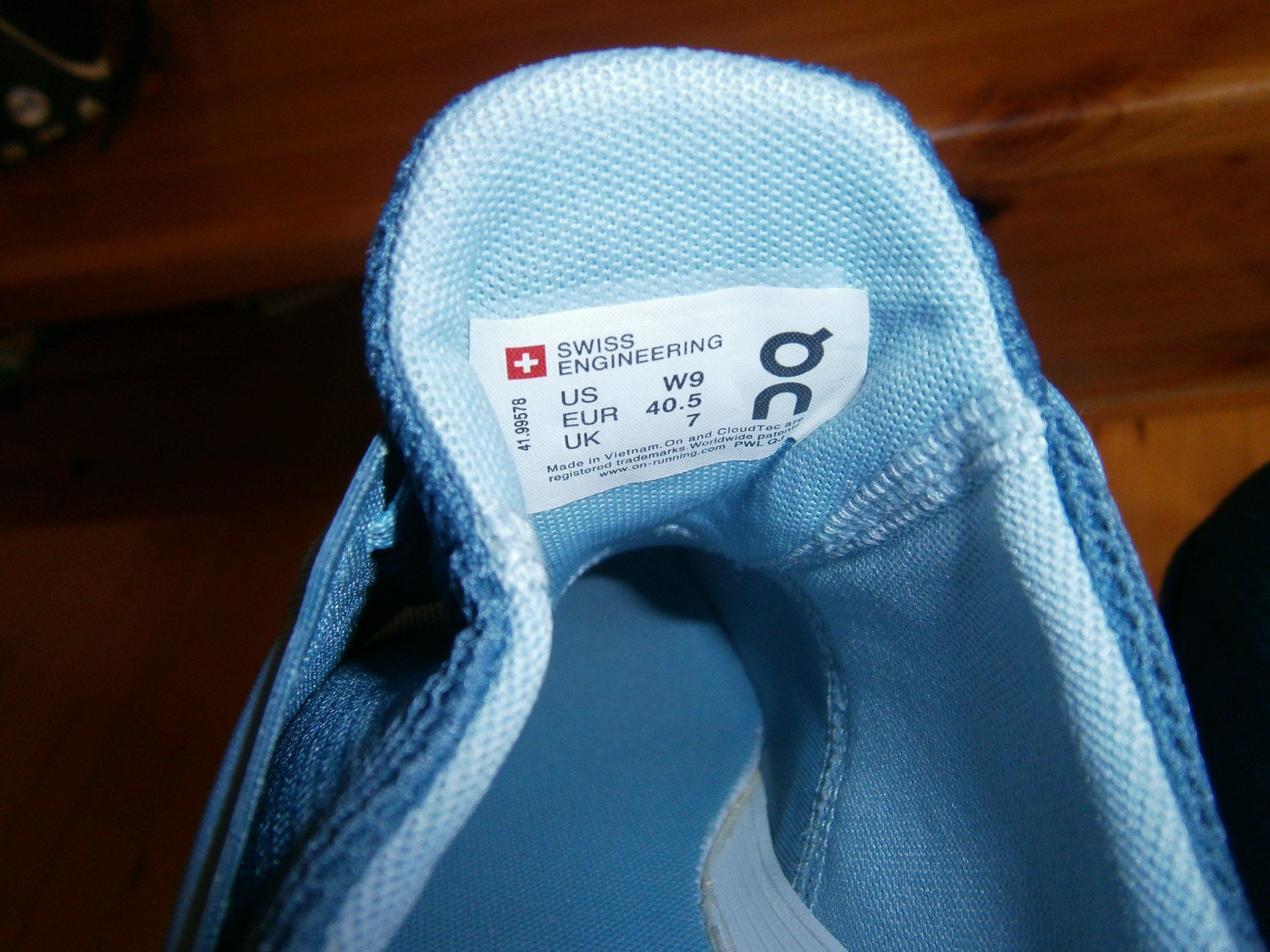 On Scarpe da uomo: ON Freizeitschuh Gr. 40.5 – Usato da Glarus venduto da swimmy 3