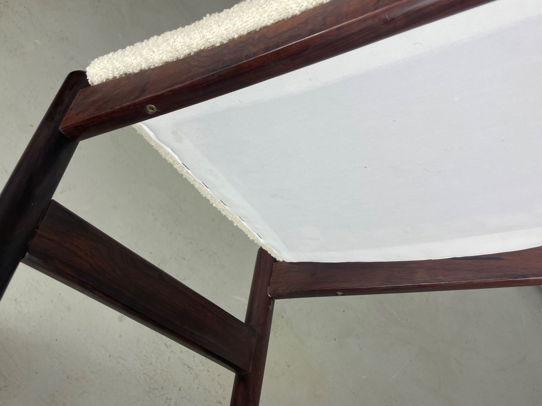 Hocker: Palisander Hocker / Ottoman / Klavierhocker neu bezogen 60er – Gebraucht aus Basel von MidMod20C 3