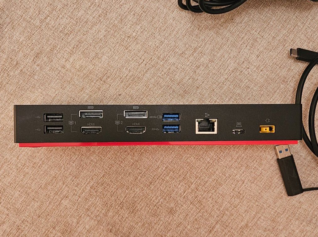 Lenovo Docking station: Lenovo ThinkPad Hybrid USB-C with USB-A Dockingstation – Usato da Widnau venduto da PlayTechTown 2