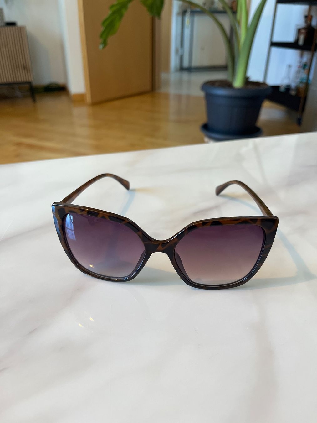 Lunettes & Verres: Sonnenbrille cat eye – D'occasion à Kriessern par loolah