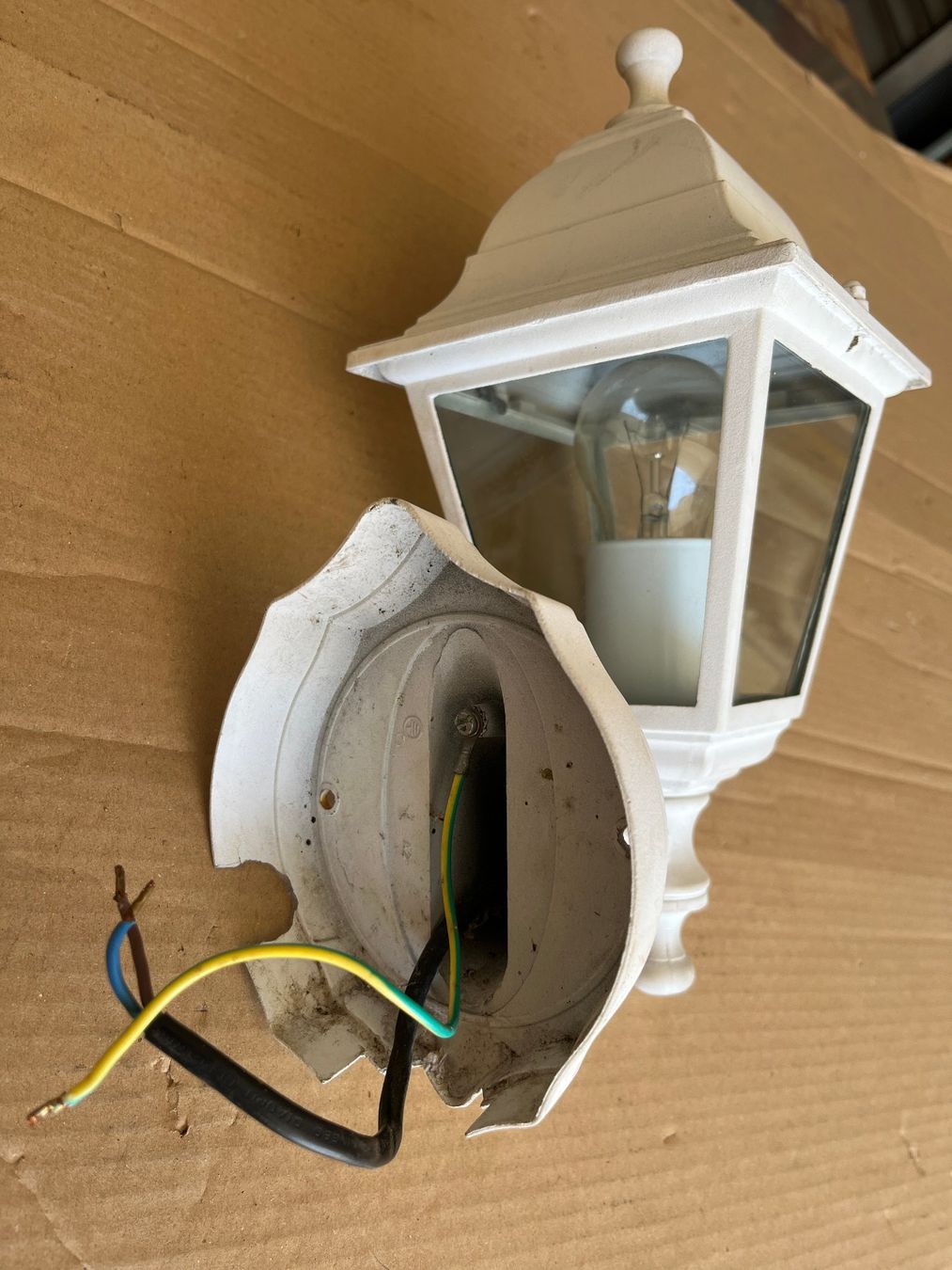 Lanterne: Aussenlampe Laterne E – Usato da Unterkulm venduto da Fabulirius 2