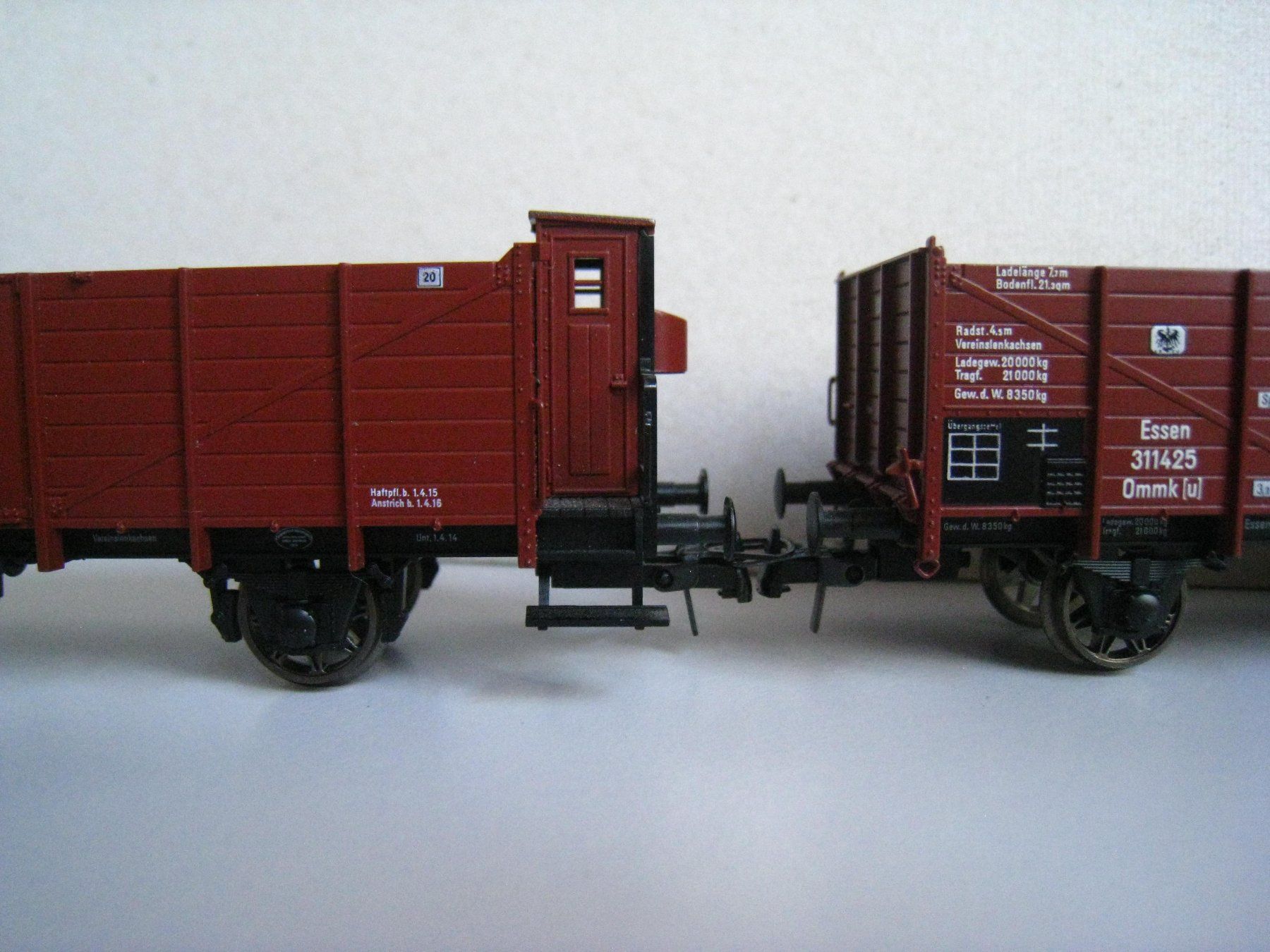 Fleischmann Modellini di ferrovie: Fleischmann-Kohlenwagen-Set, 4 verschiedene Kohlewagen – Usato da Buchs ZH venduto da swiss-train 4