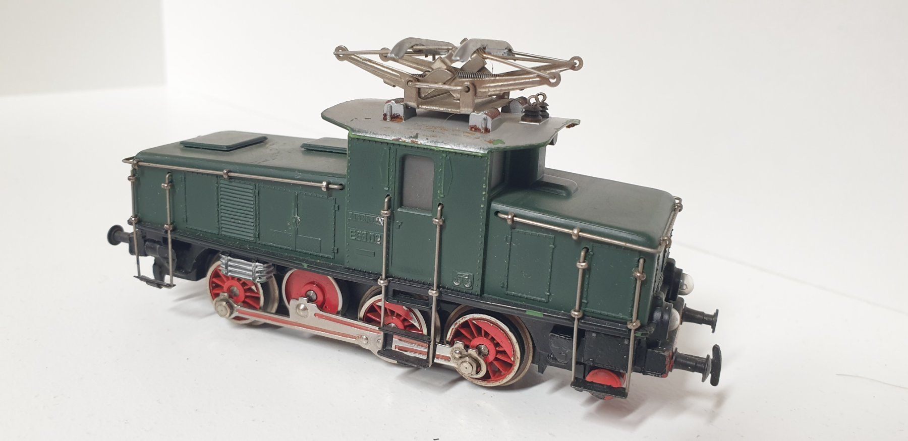 Märklin Modellini di ferrovie: Märklin DB E-Lok  H0/AC – Usato da Neuenhof venduto da ludovicco 3