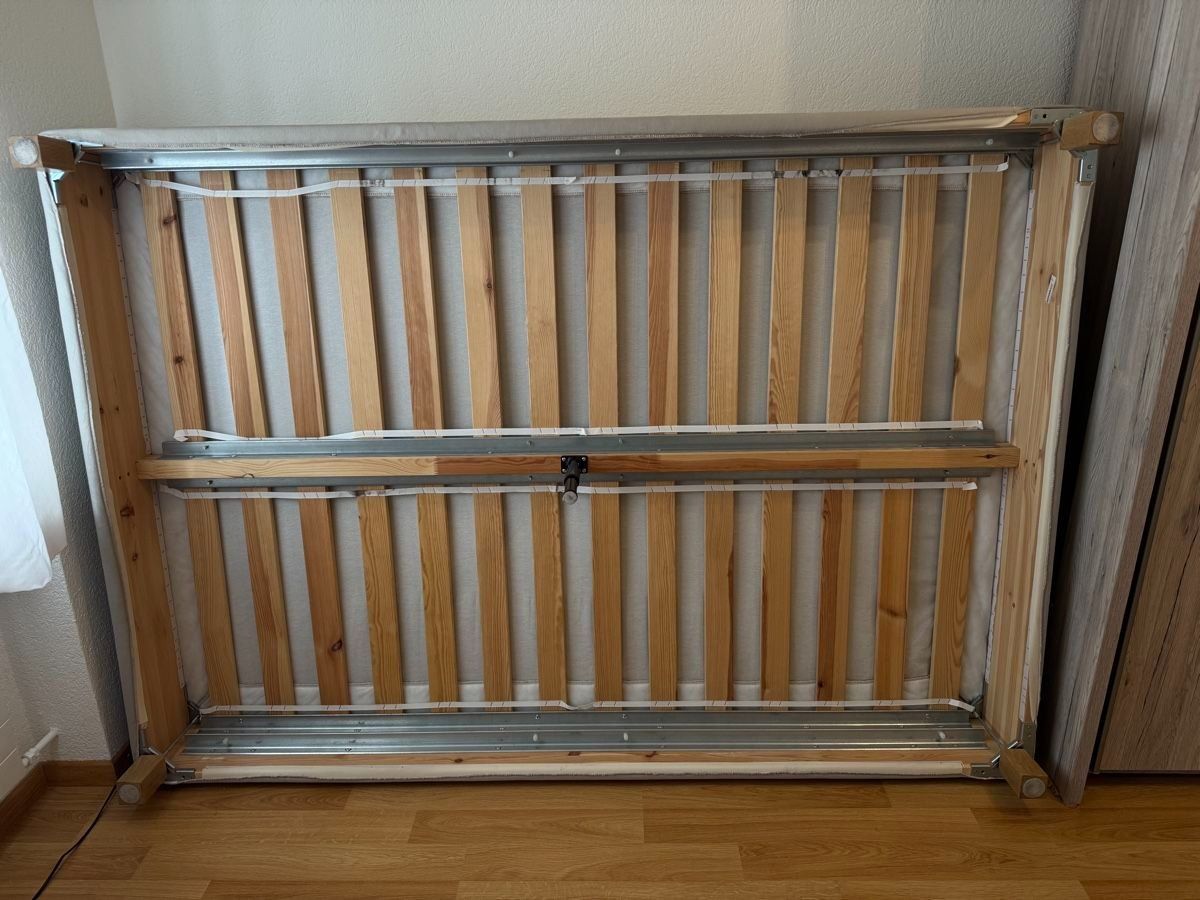 Ikea Betten: IKEA Bett 140x200cm – Gebraucht aus Heimiswil von Dori3 5