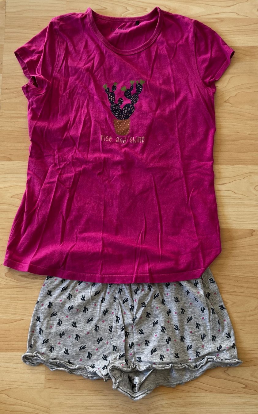 Lotti & Set di vestiti: 11teiliges Sommer Kleiderpaket Mädchen Gr. 152 – Usato da Winterthur venduto da Numero1 3