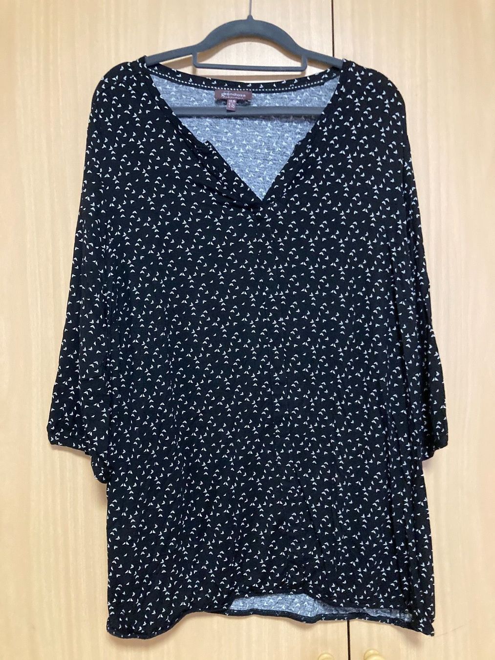 T-shirt: 4x buntes Shirt Gr. 46 – Usato da Thun venduto da Vans_98