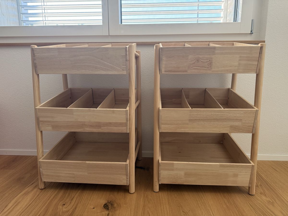 Scaffali: 2 Kinder- Holzregale !!  – Usato da Schüpfen venduto da dub_svh2