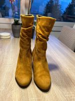 Echter Wildleder Stiefel in senfgelb, von Gabor Grösse 5.5