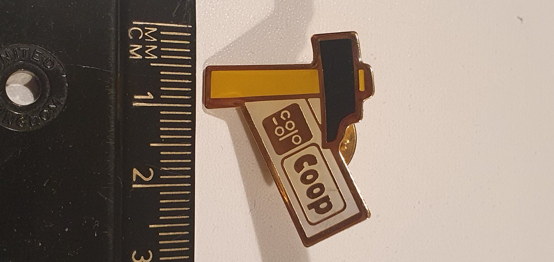 Placchette & Badge: Pin's Coop – Usato da St-Barthélemy VD venduto da titeuf5 1