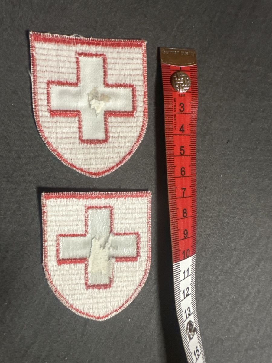 Toppe: Aufnäher Patch Schweiz Wappen 3 stk – Usato da Deitingen venduto da Himhip 1