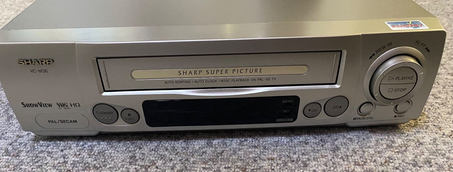 Sharp Registratori: SHARP VIDEO CASSETTENRECORDER – Usato da Appenzell venduto da Sonnschein_