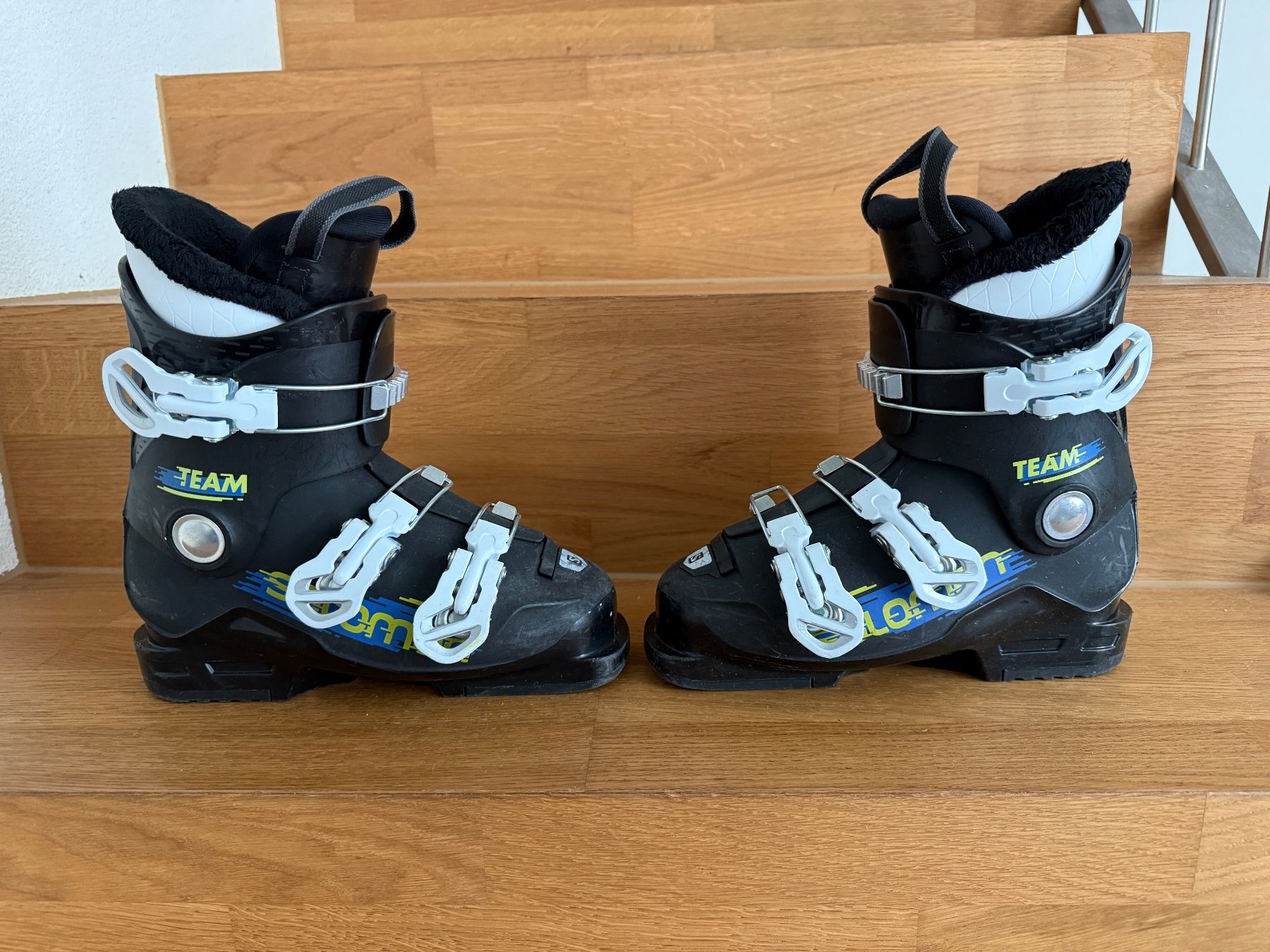 Scarpe da uomo: Kinder Skischuhe Grösse 265mm – Usato da Hedingen venduto da Pm80 1
