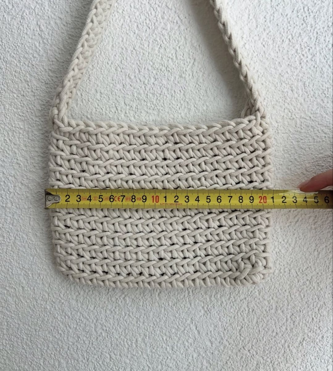 Taschen für Damen: Tasche gehäkelt beige  – Gebraucht aus Chur von faja7000 2