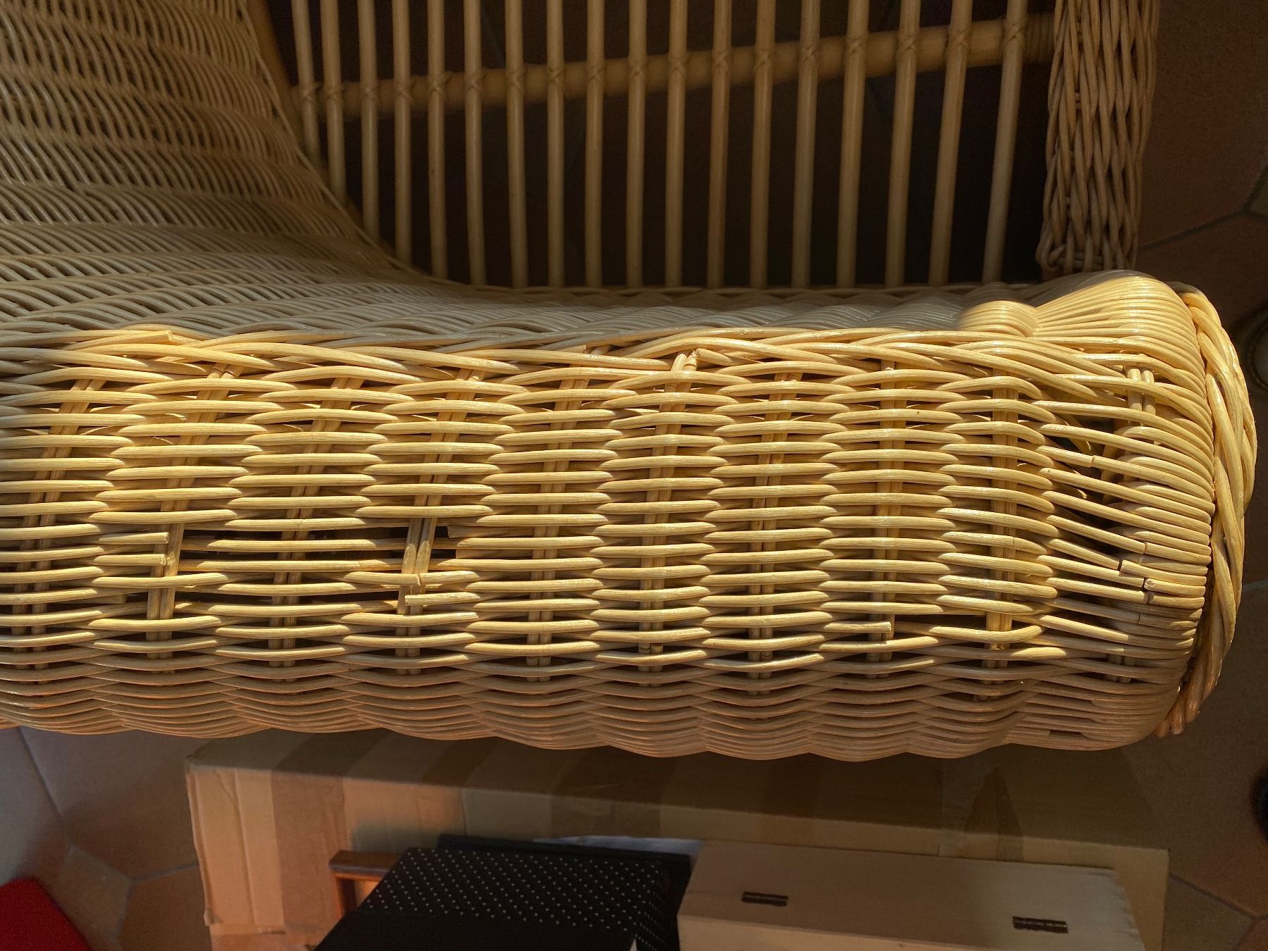 Divani: Salon en rotin, avec table basse – Usato da Porrentruy venduto da cortesir 4