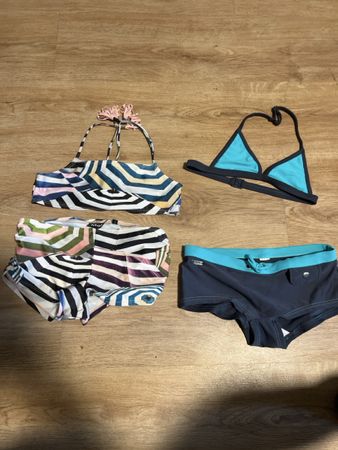 Bikini gr 122/128