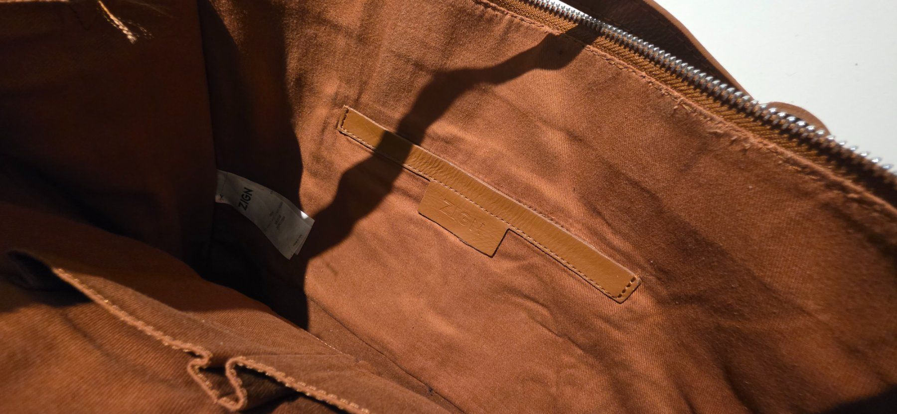 Borse da donna: Schöne Wildledertasche in Braun – Usato da Wichtrach venduto da Croianer 5