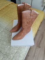 stiefel Anna field