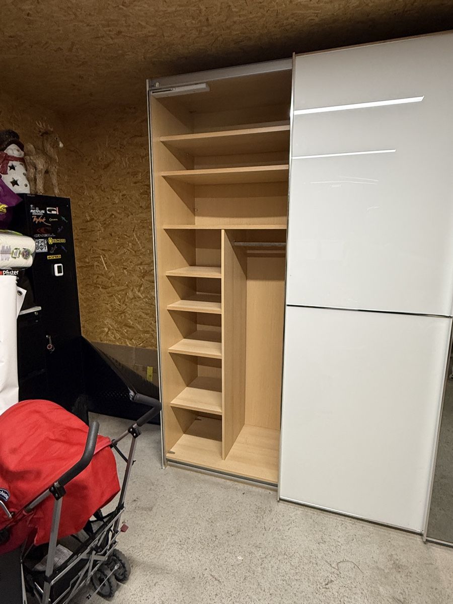 Schränke: Kleiderschrank mit Glas-/Spiegeltüren – Gebraucht aus Gümligen von Miguele_be 3