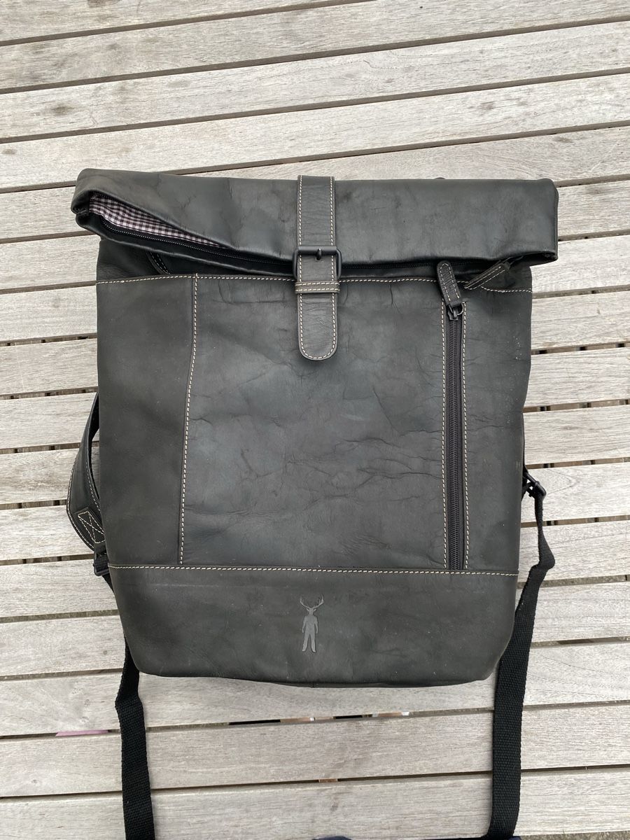 Zaini: Echt Lederrucksack schwarz – Usato da Mauren TG venduto da Mariso11