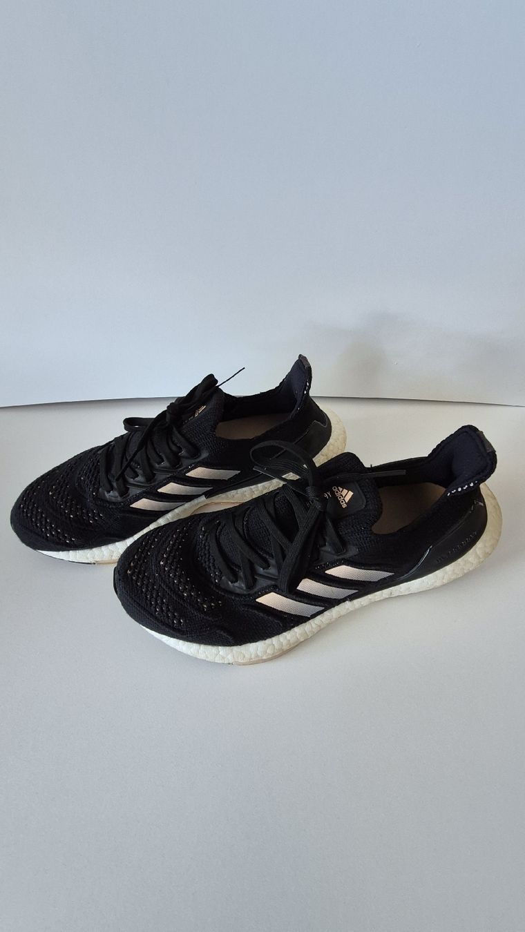 Adidas Scarpe da donna: Adidas Ultraboost 22 Heat.Rdy – Usato da Crans-Montana venduto da san_ska 2