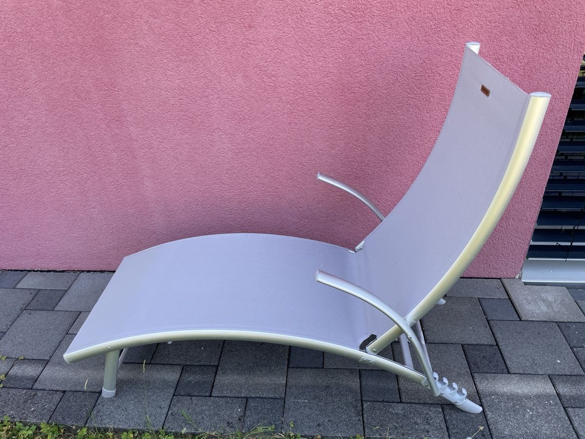 Sedie a sdraio: Transat Hesperide aluminium et textil bon état – Usato da Corcelles BE venduto da Peichen