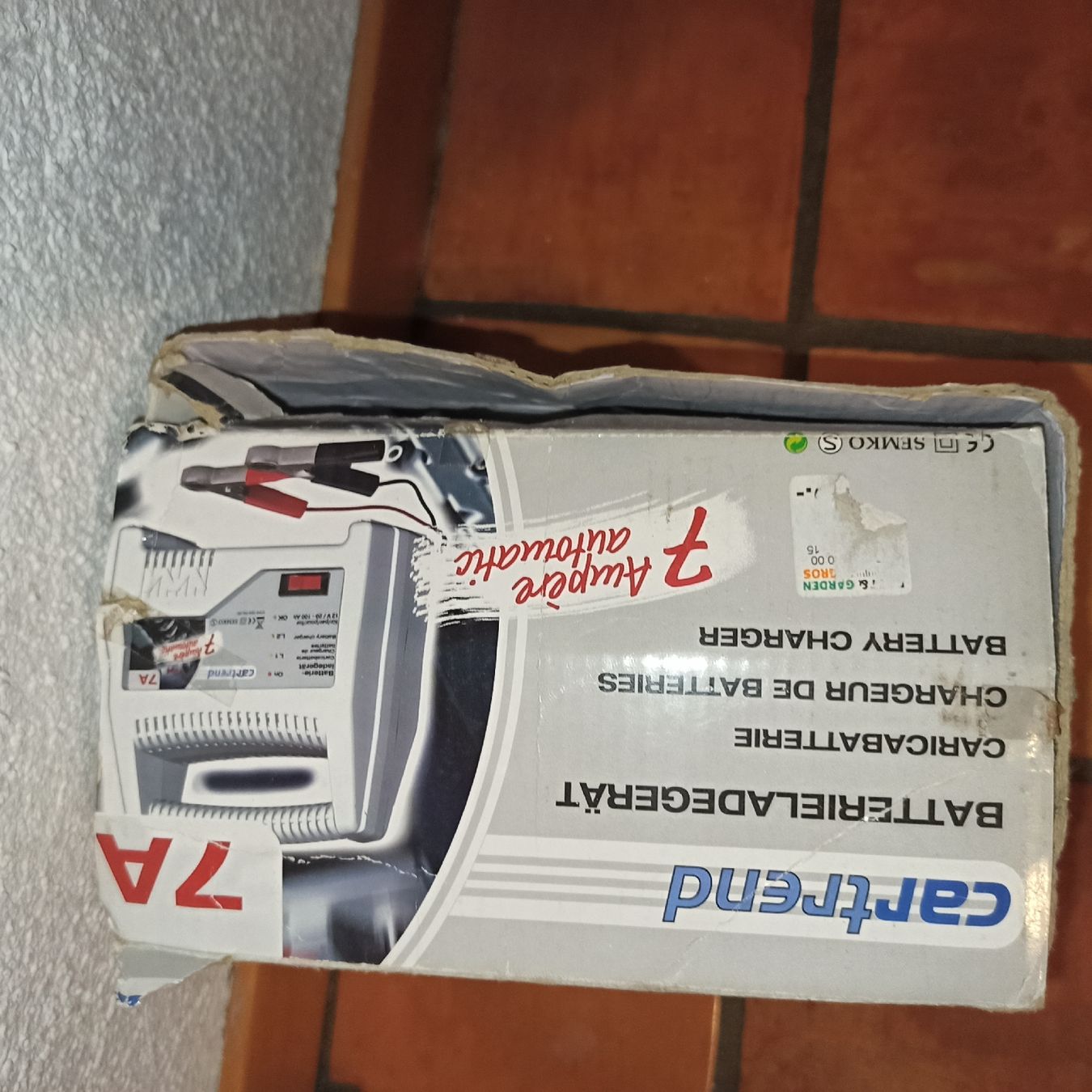 Caricatori & Batterie: CHARGEUR DE BATTERIES AUTOMATIQUE – Usato da Chézard-St-Martin venduto da myk_5nbp 3