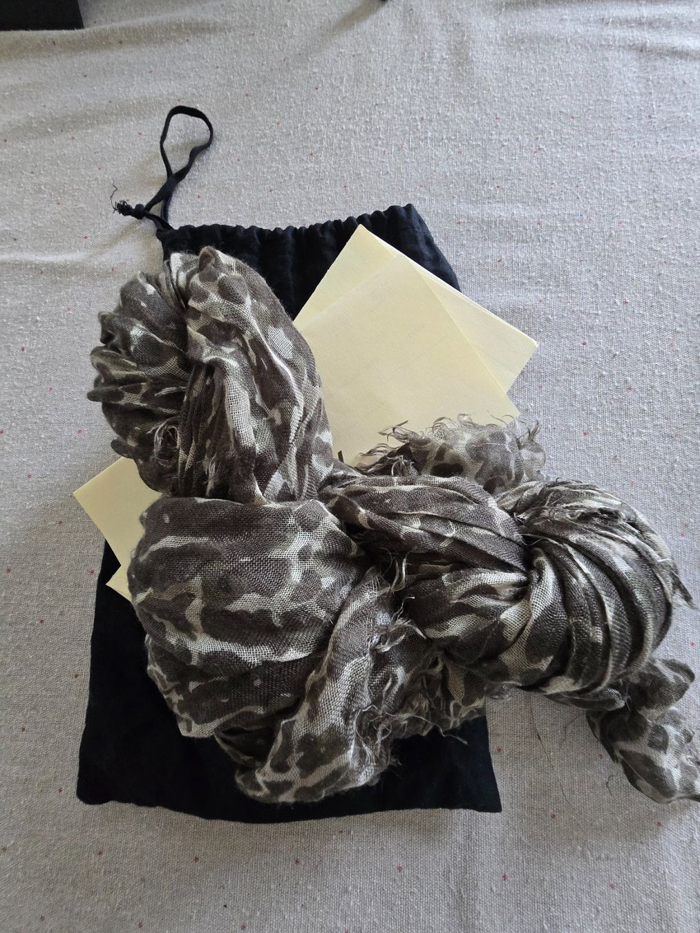 Louis Vuitton Foulard & Sciarpe: Louis Vuitton Stephen Sprouse Leopard Camouflage Schal – Usato da Bottmingen venduto da sandy_2 3