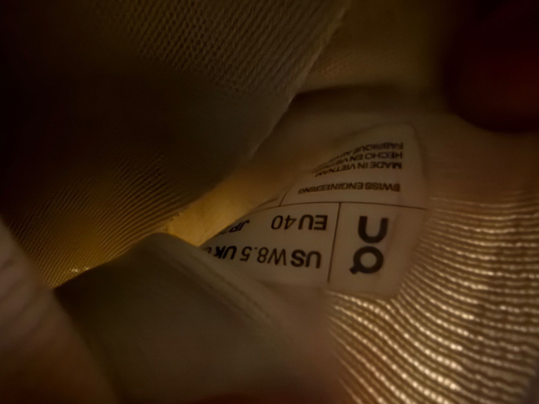 On Scarpe da donna: ON Laufschuhe Grösse 40 – Usato da Ringgenberg BE venduto da MiBa16 2