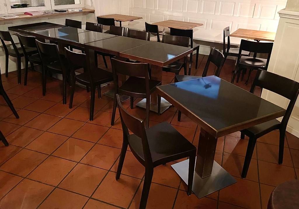 Tische: Horgen Glarus Bistro Tisch(e) – Gebraucht aus Zürich von Mcommander