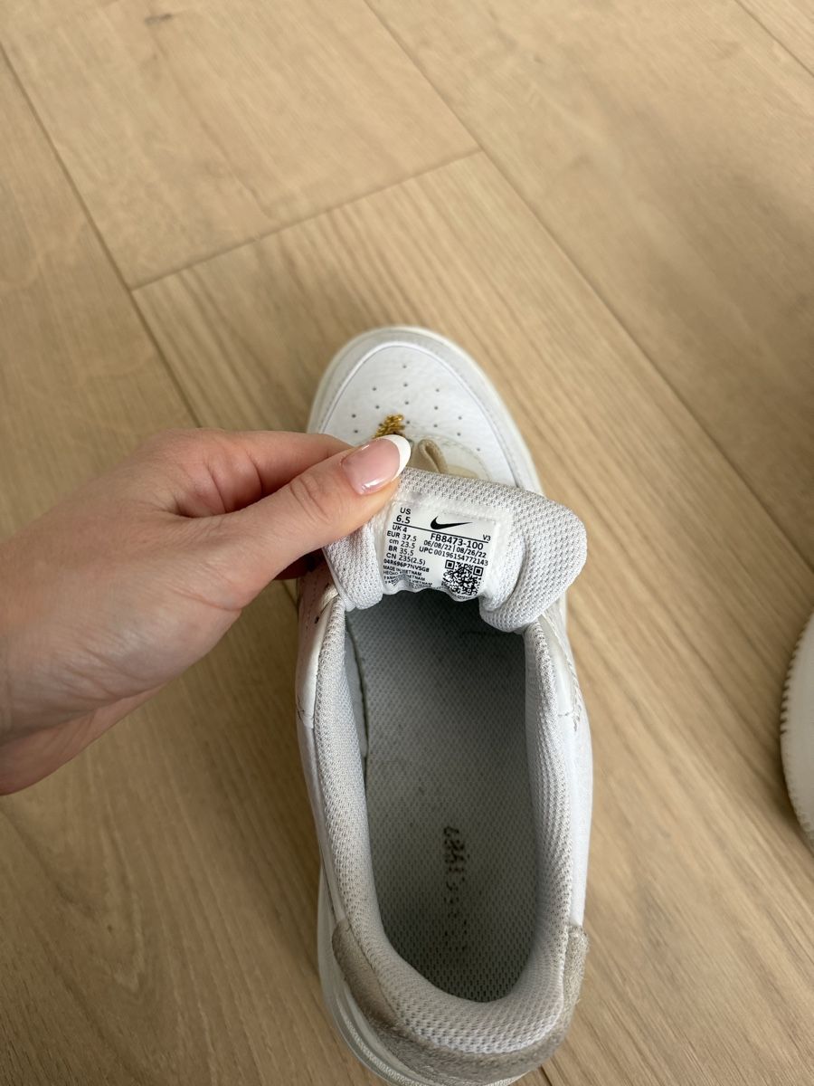 Nike Scarpe da donna: Weisse Nike Air Force 1, Grösse 37.5 – Usato da Gossau SG venduto da AuAj 2