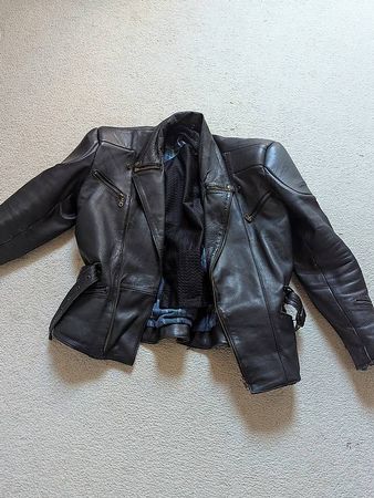 Lederjacke Herren Grösse 50 guter Zustand