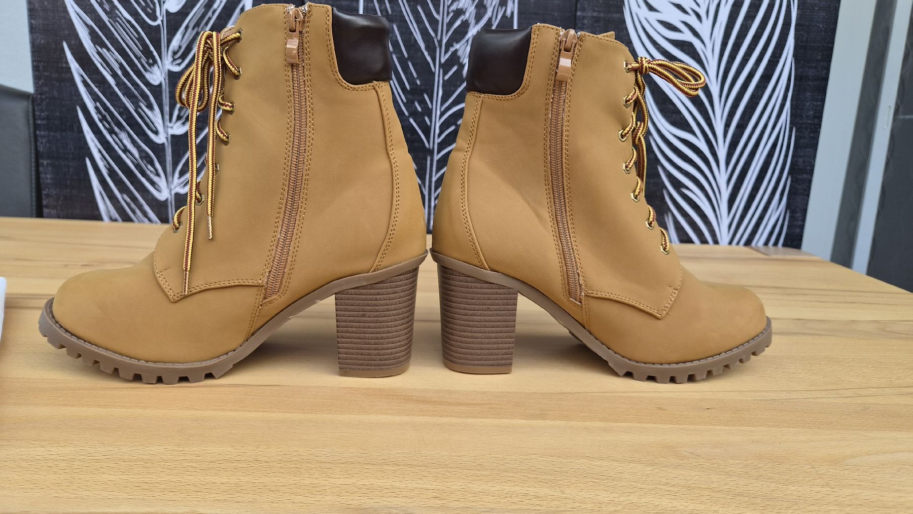 Damenschuhe: Stiefeletten Gr. 41 camelfarbig  – Gebraucht aus Winznau von banditgsf 2
