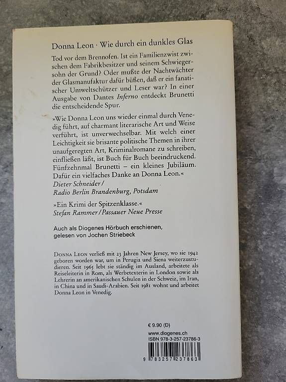 Bücher: Donna Leon - Wie durch ein dunkles  Glas  - Roman – Gebraucht aus Muttenz von Chipsy2009 1
