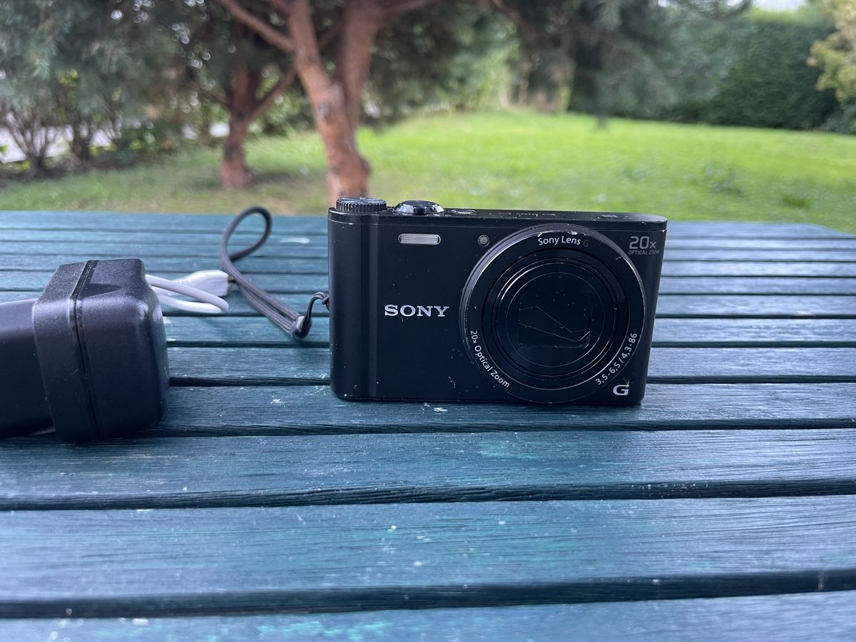 Sony Fotocamera: Sony DCS - WX350 Digital Kamera – Usato da Zürich venduto da semi16 1
