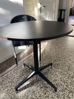 Vitra Bistro Table, Ronan & Erwan Bouroullec, Eiche dunkel