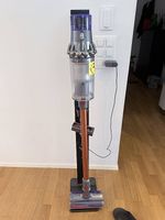 Dyson Cyclone V10 Absolute  Komplettes Zubehör