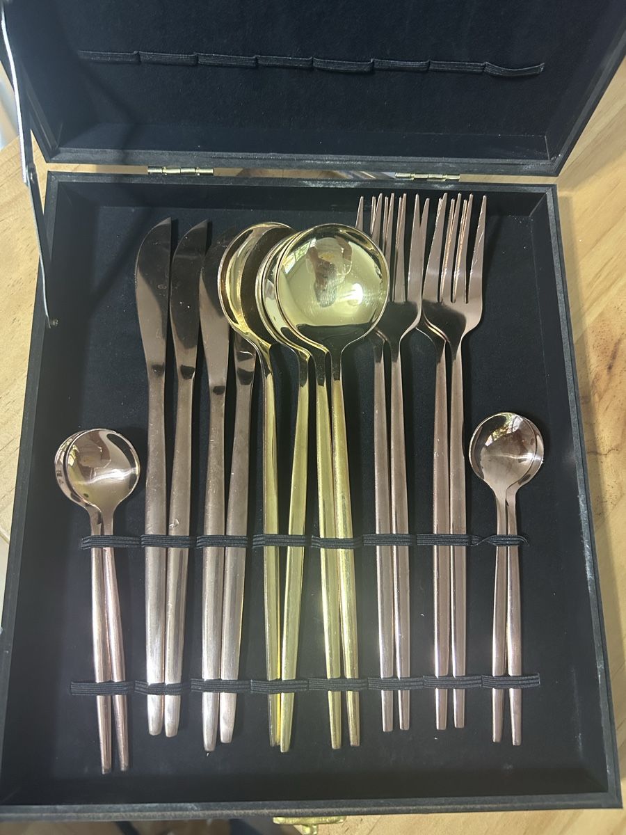 Bestecksets: 16-Piece PHILIPS Cutlery Set – Neu und originalverpackt aus Basel von mac_z7c7 2
