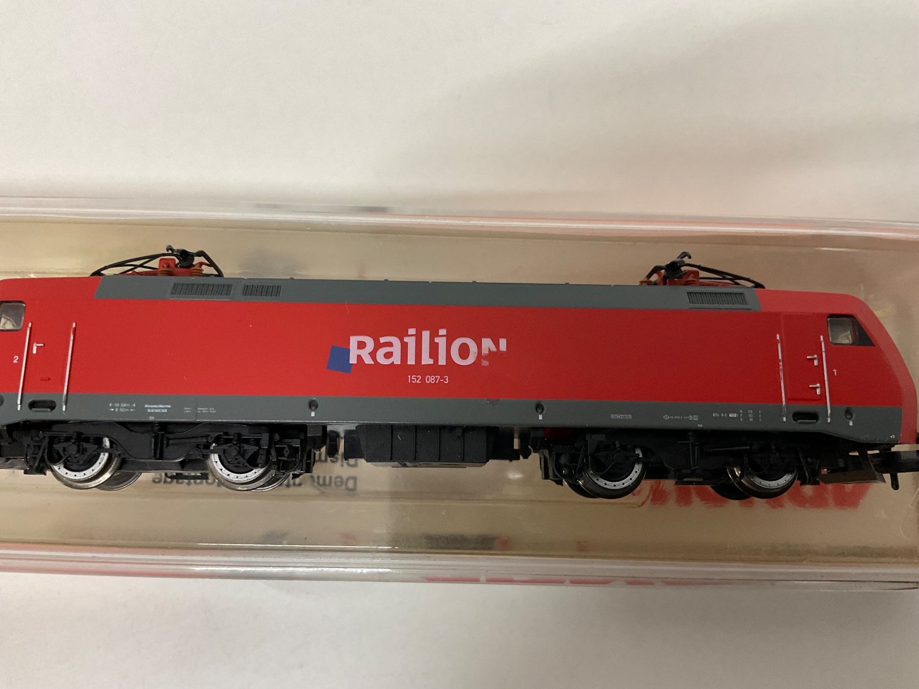 Arnold Modellini di ferrovie: Arnold 2435 BR 152 Railion, Bespielt mit Verpackung – Usato da Chur venduto da Chur75 6