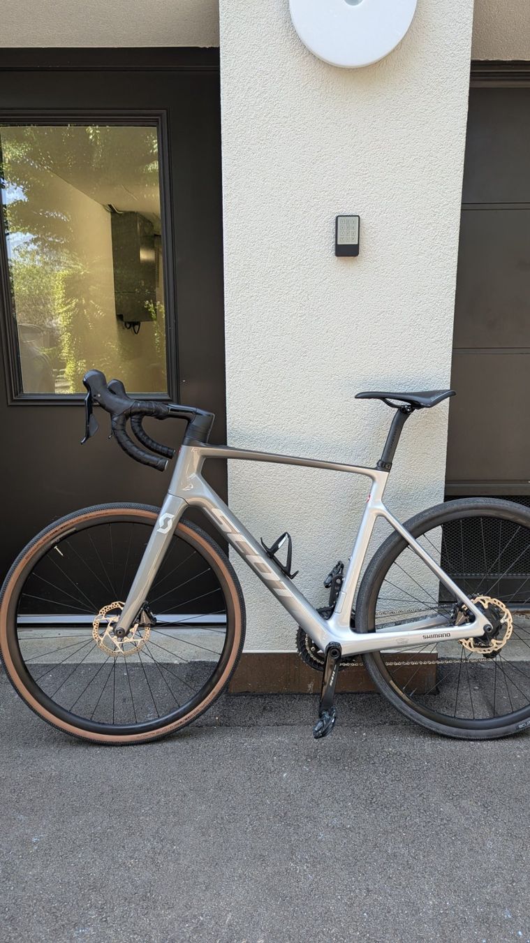 Scott Velos: Scott Addict eRide 20 - Shimano Ultegra – Gebraucht aus Adliswil von ste_nx7y