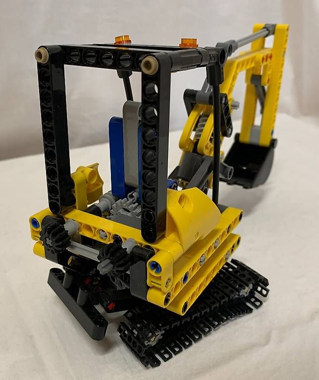 Lego Baukästen: Lego Technic Kompaktbagger – Gebraucht aus Meikirch von meineangebote 1