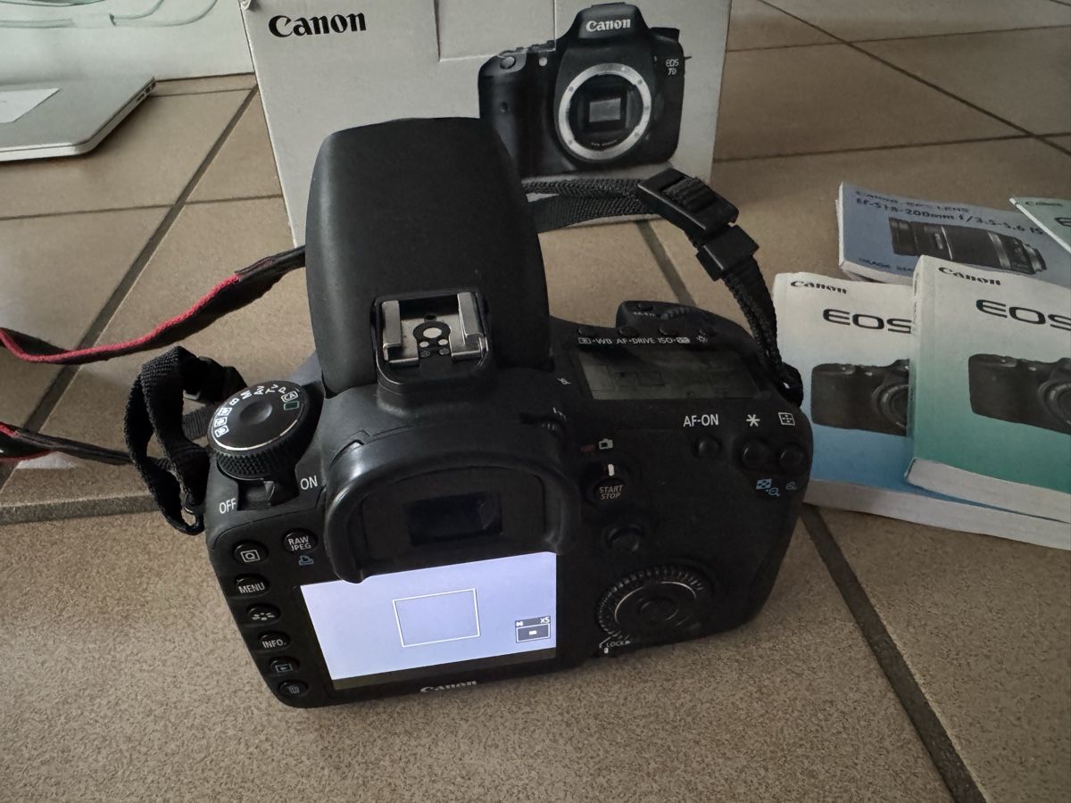 Canon Kamera: Canon EOS 7D Profi Set mit Objektiven und Blitz – Gebraucht aus Lufingen von steinijr 4