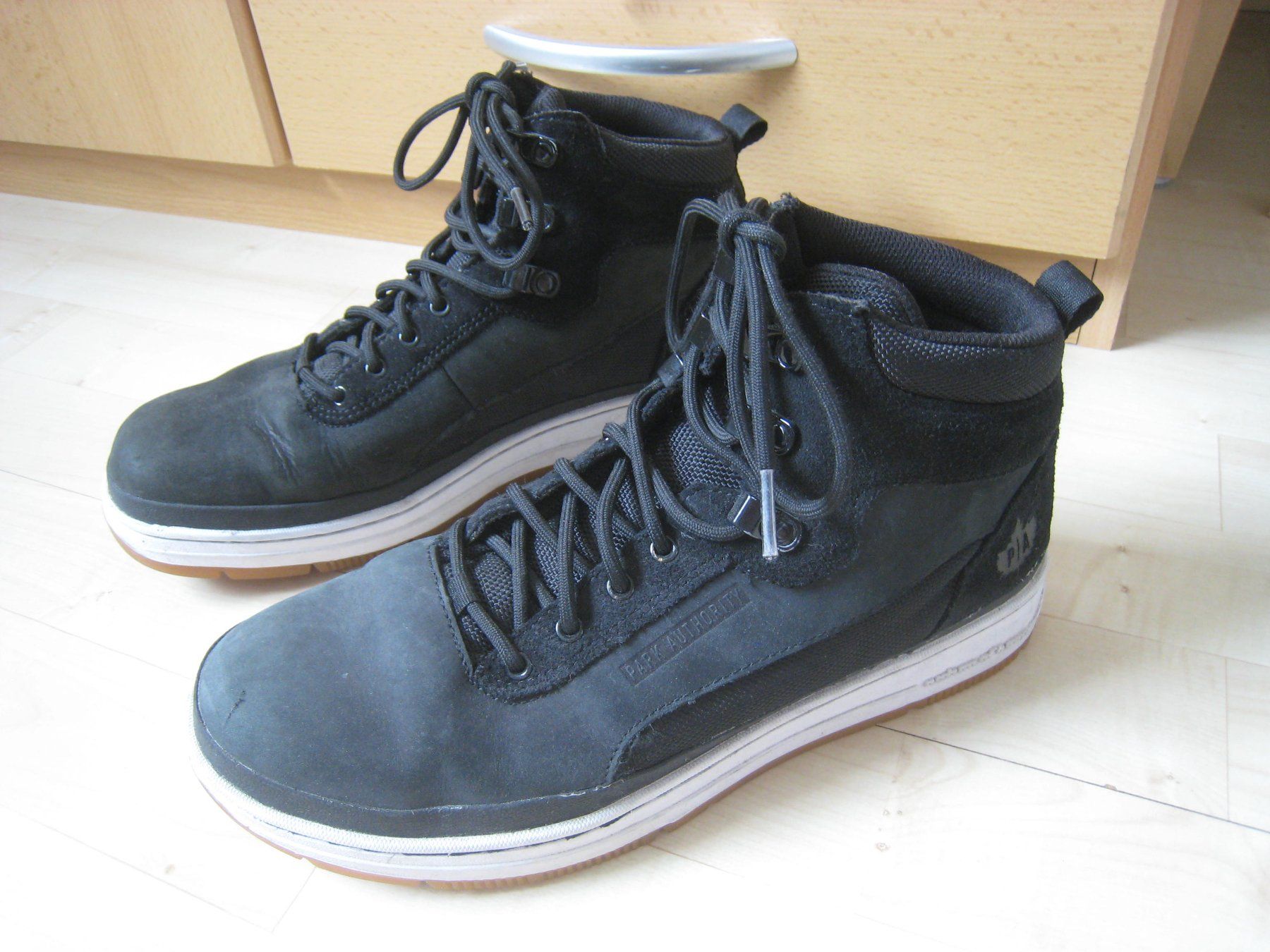 Scarpe da uomo: PARK Authority P/A  Schuhe  Sneaker  Gr. 39.5 – Usato da Dättlikon venduto da Mamakuga 2