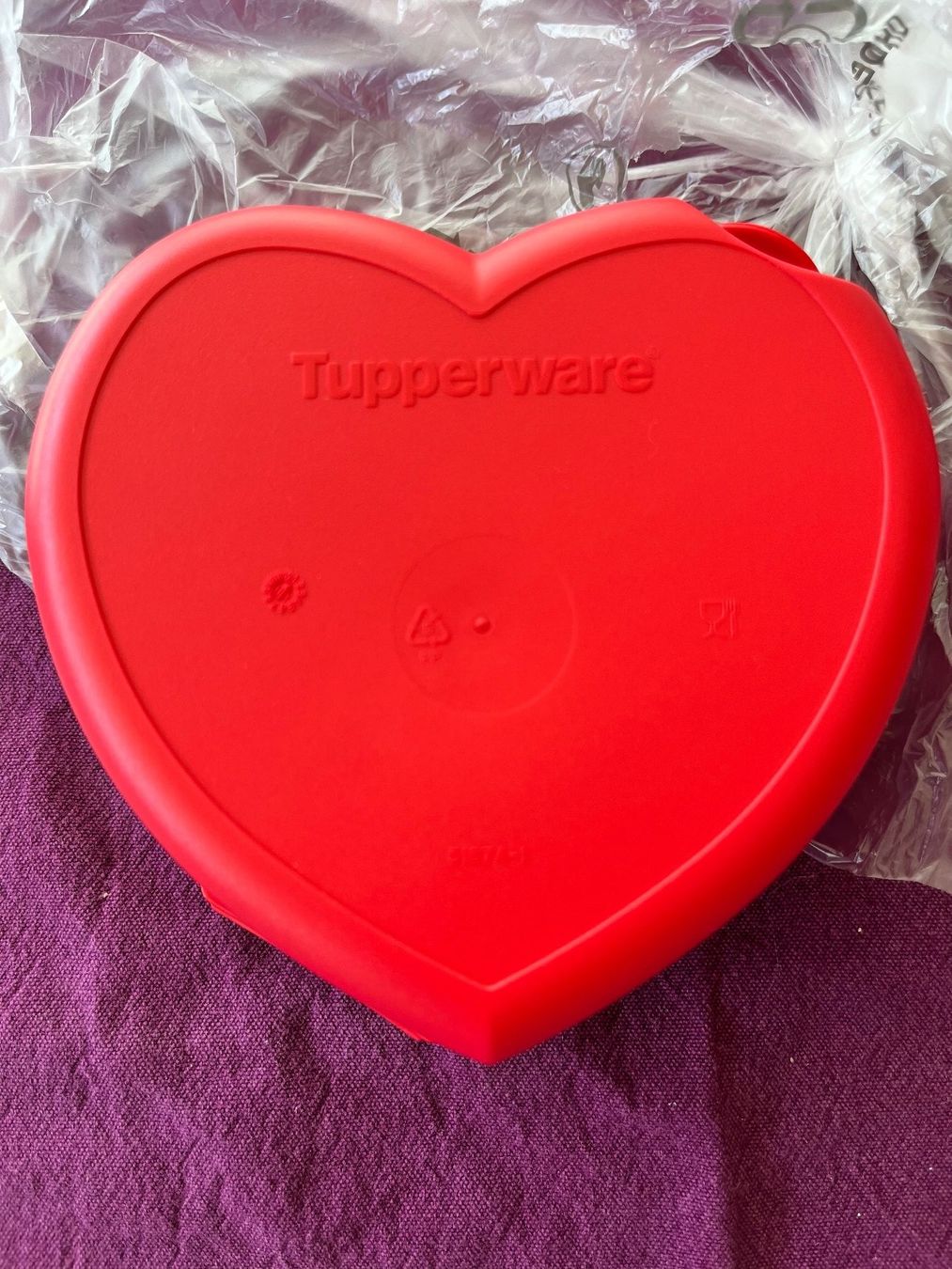 Tupperware Borracce & Thermos: Tupperware Flaschen Set inkl. Herzbox – Nuovo (secondo la descrizione) da Wohlen AG venduto da dud_gm6p 1