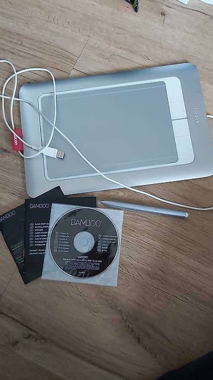 Wacom Tablet PC: Wacom Bamboo Grafiktablet – Usato da Aeschlen b. Oberdiessbach venduto da pix_2nwv