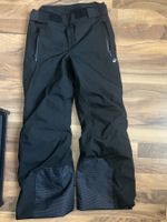 Skihose Gr 143-150 zuverkaufen leichter defekt
